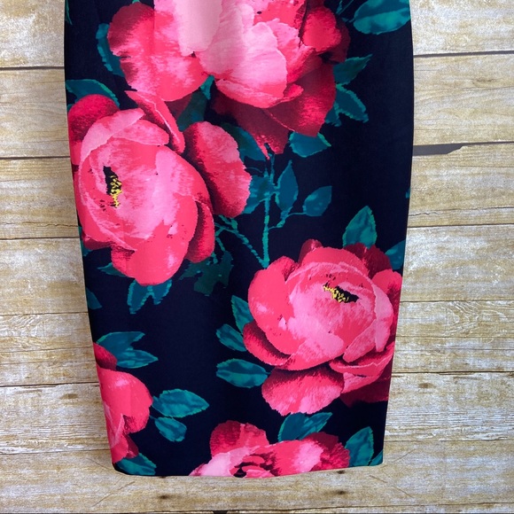 Trina Turk Sweetheart Floral Print Sheath Dress - Picture 4 of 9